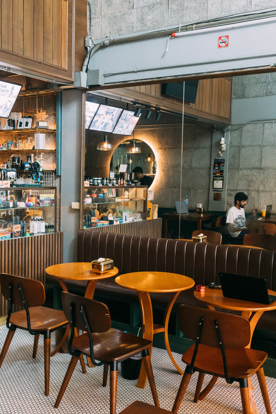 Grower Community — บรรยากาศภายในร้าน 3