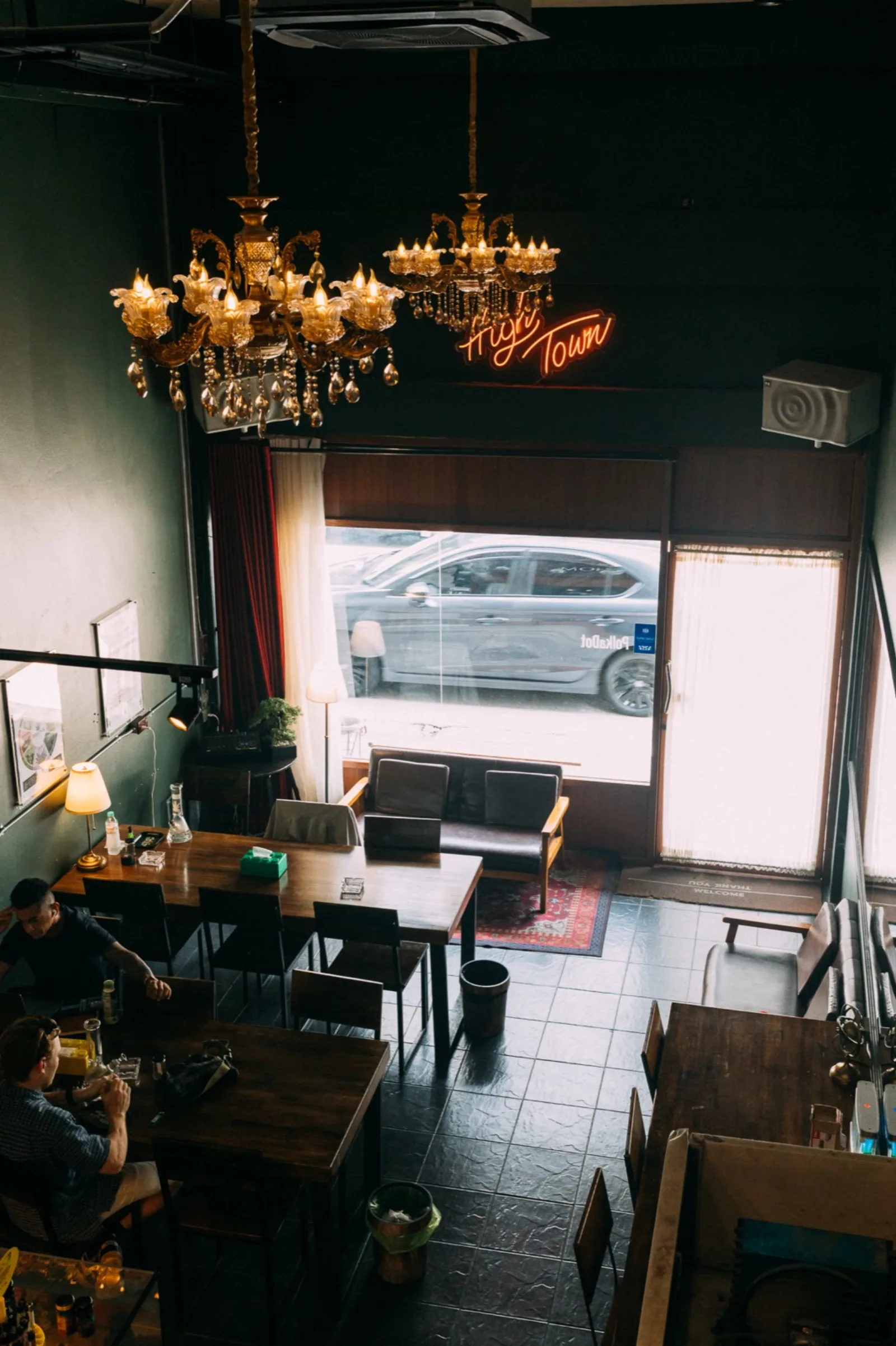 นิมมาน (ม่อฮ่อม) — บรรยากาศภายในร้าน 3